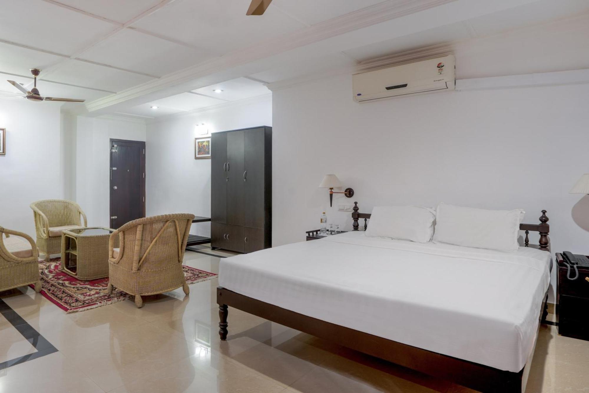Palette Resorts- Tapovan Green County Thattakād Eksteriør billede