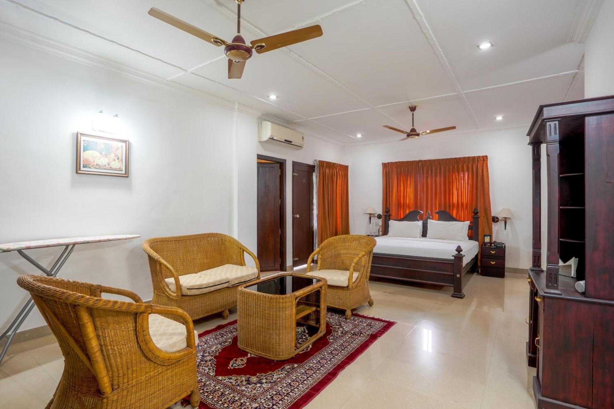 Palette Resorts- Tapovan Green County Thattakād Eksteriør billede