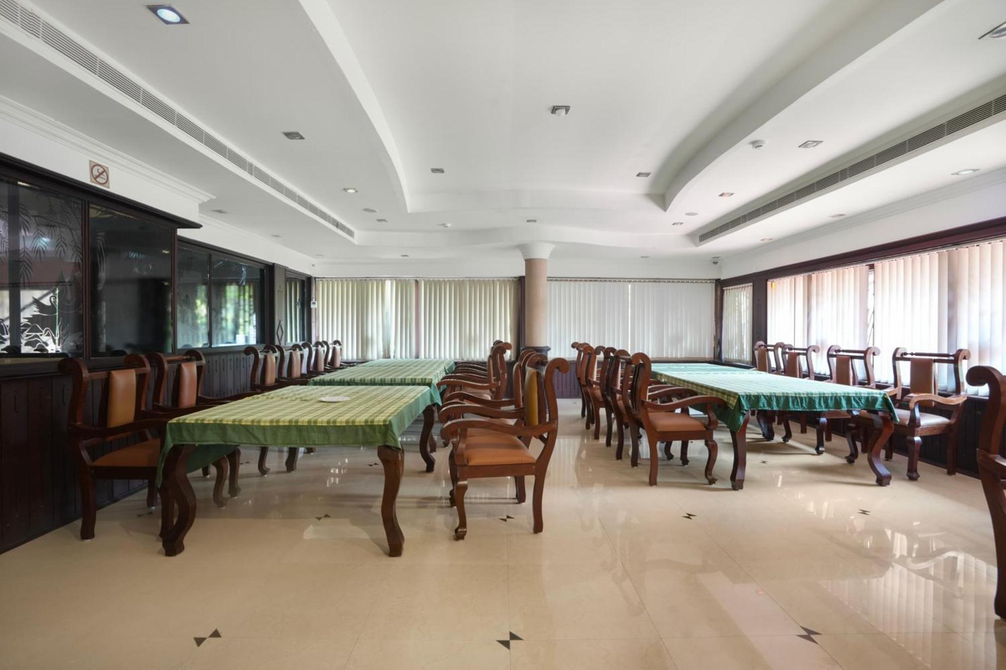 Palette Resorts- Tapovan Green County Thattakād Eksteriør billede