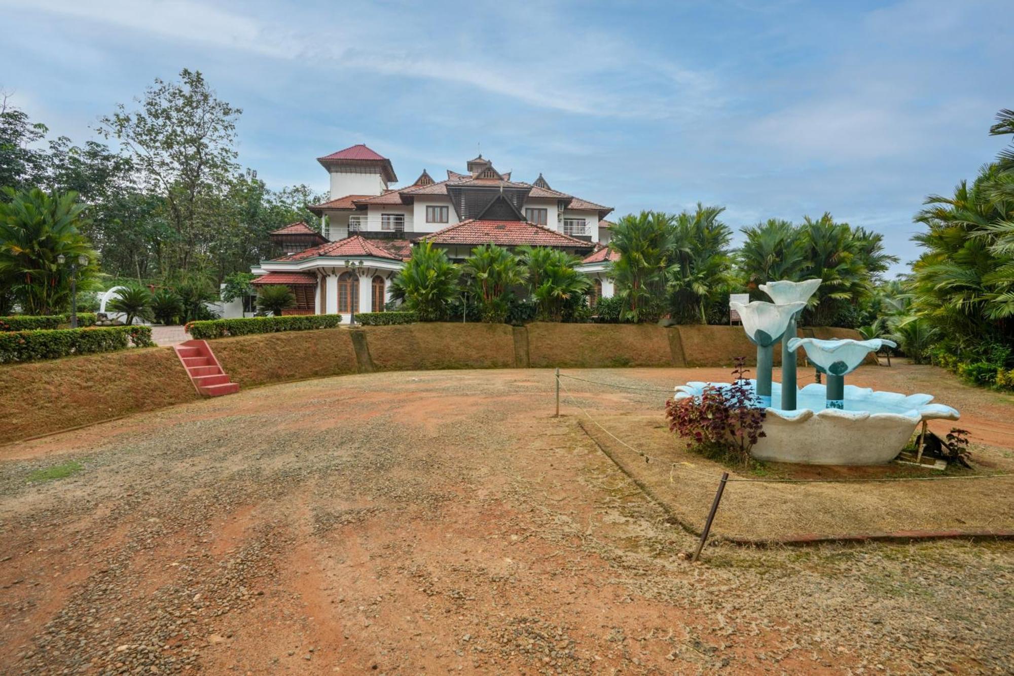 Palette Resorts- Tapovan Green County Thattakād Eksteriør billede